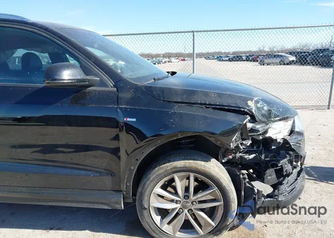 2018 Audi Q3 2.0T Premium/2.0T Sport Premium z USA, uszkodzony, nr VIN WA1BCCFS0JR011775